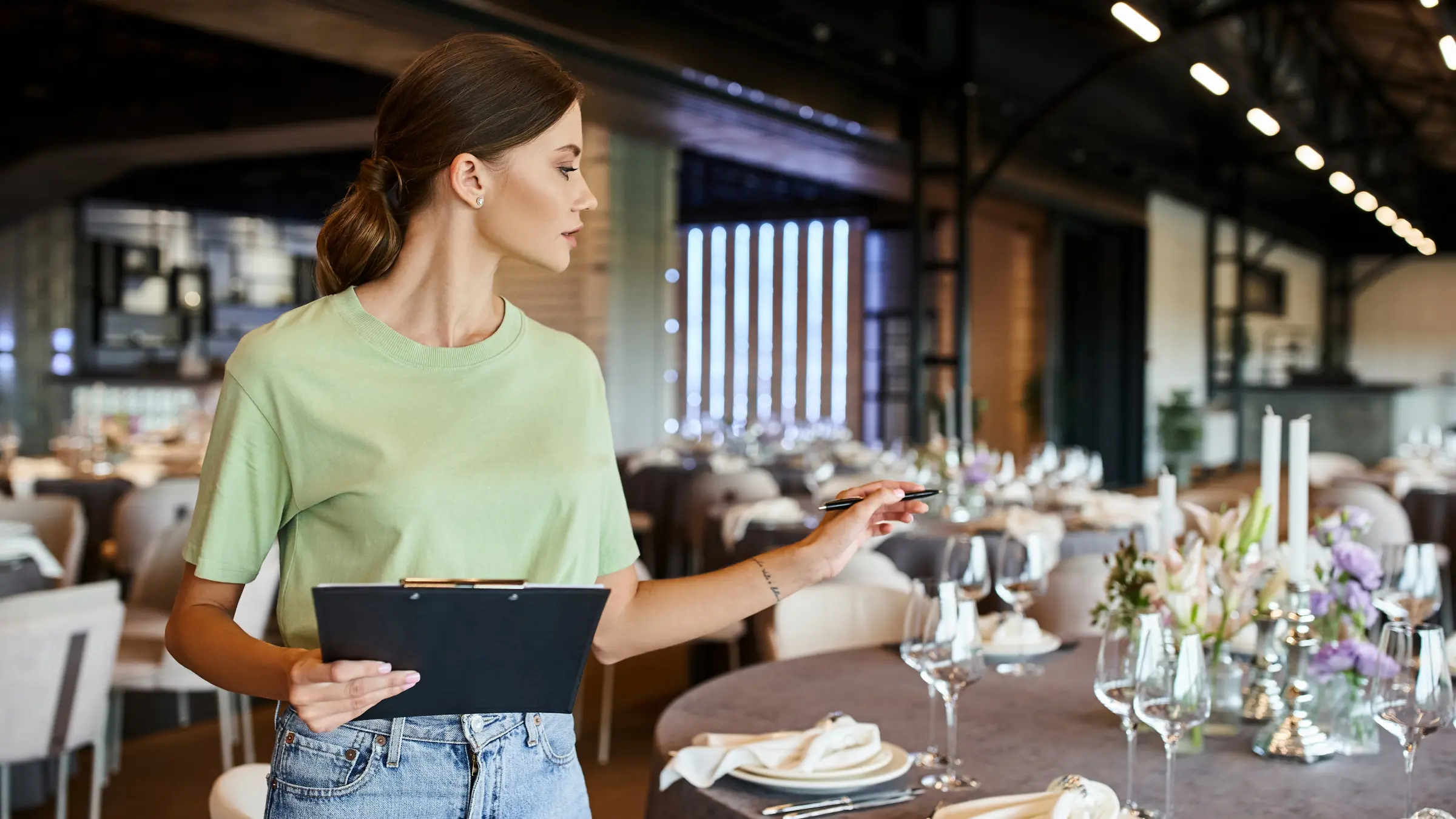 Event staff coordination at venue